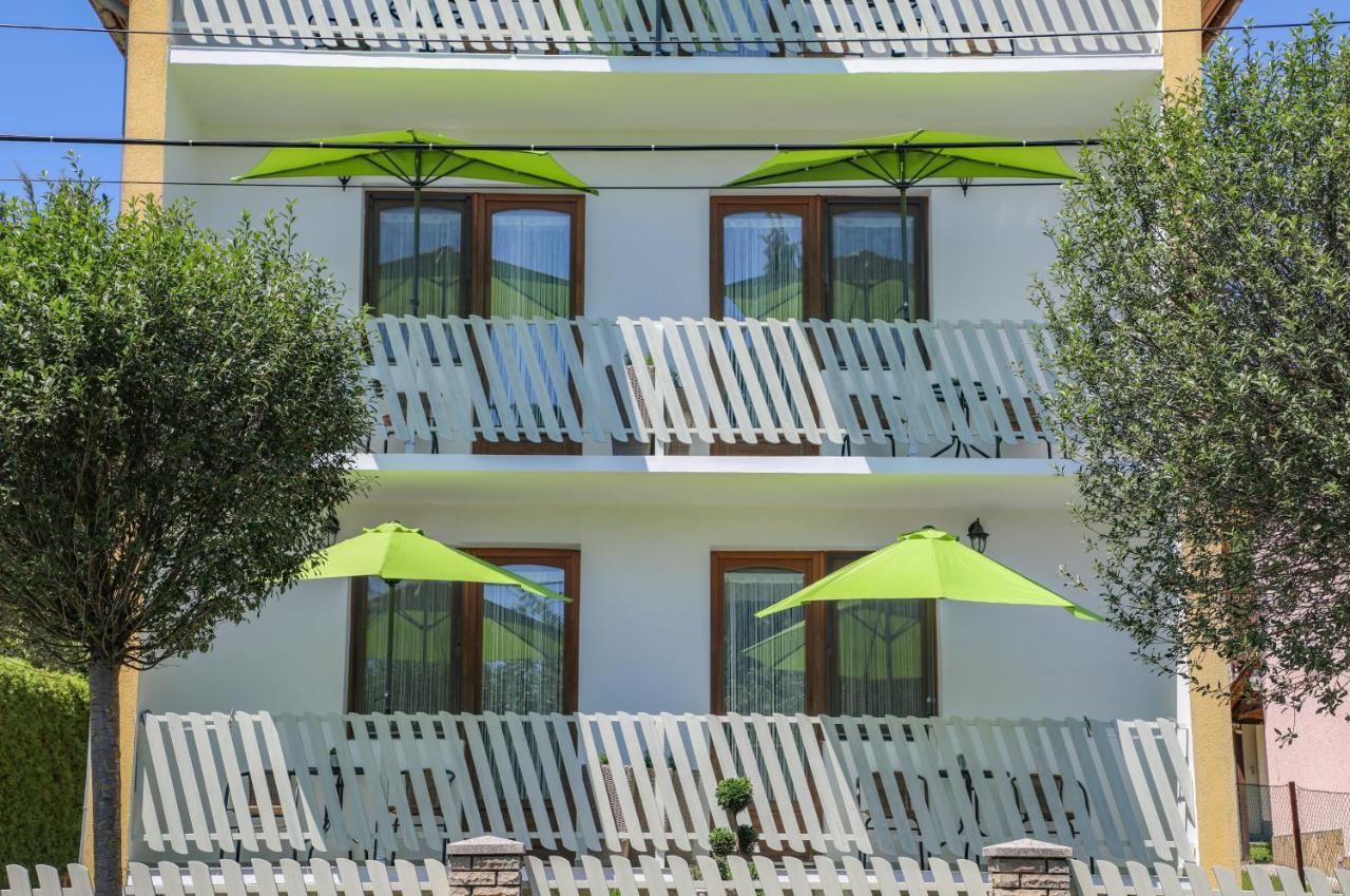 Villa Grande Хевиз Экстерьер фото